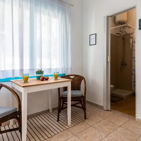 Aquanis Milos Apartment *